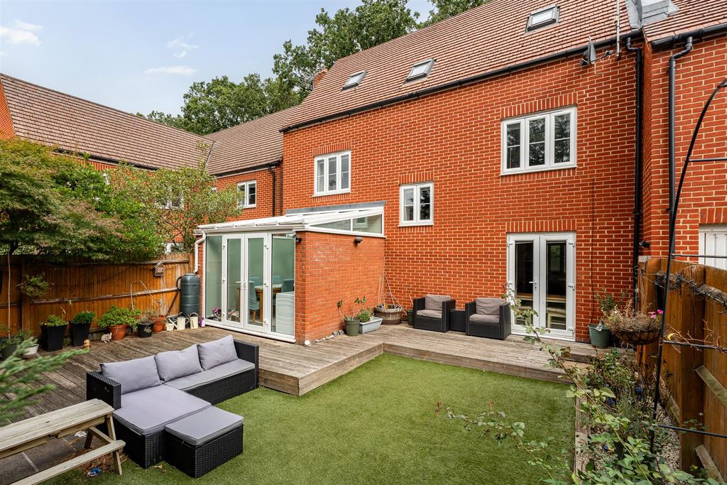 Property photo 2 of 22 External-5.Jpg