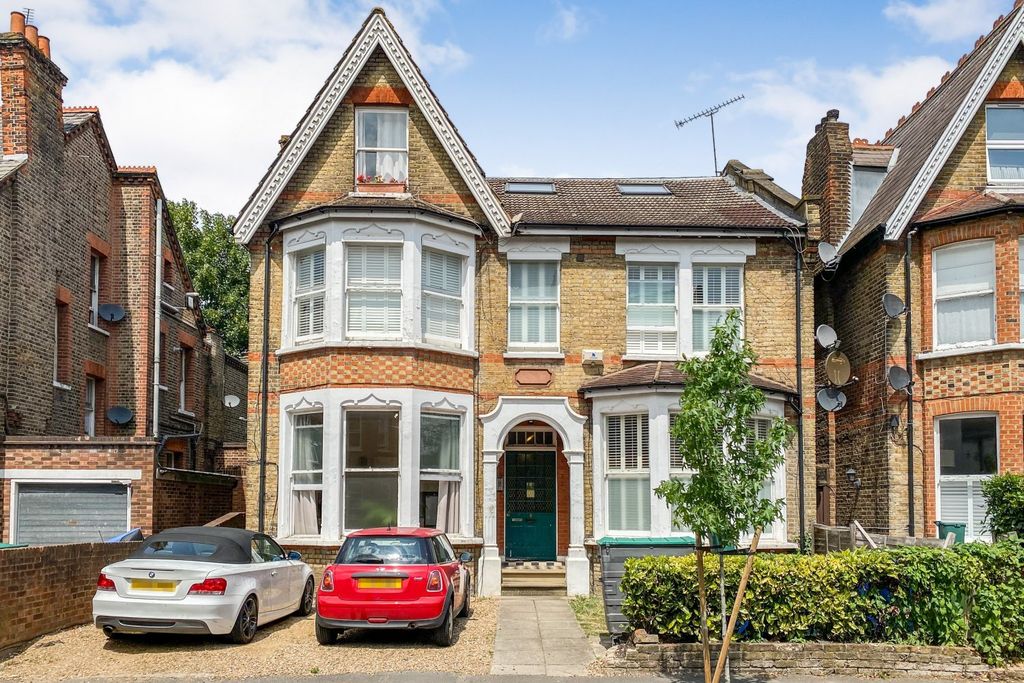 Property photo 2 of 10 Outside