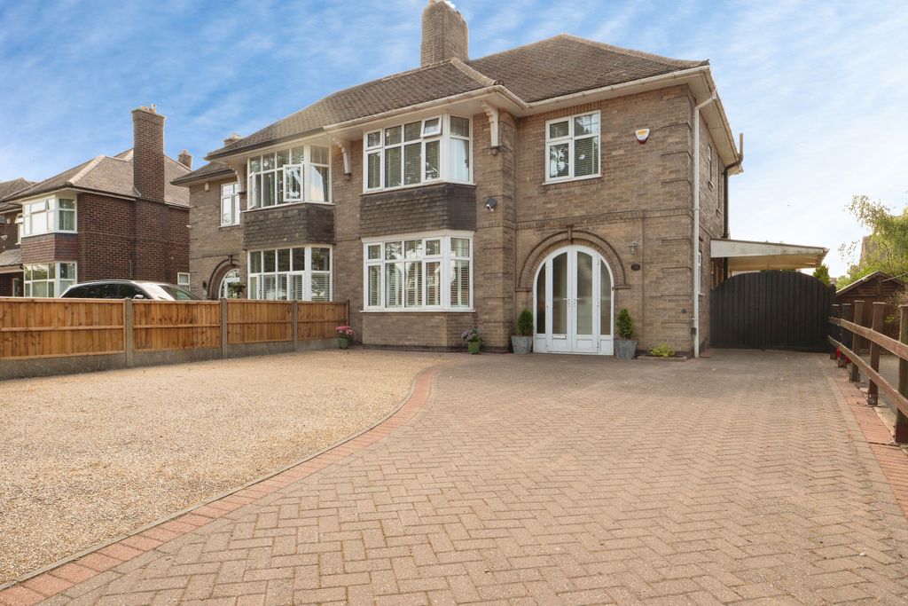 Property photo 1 of 20 Em120064
