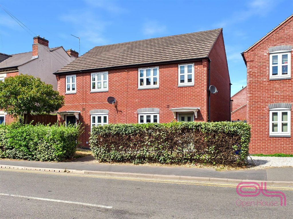 Property photo 1 of 29 Shobnall Road, Burton On Trent (31).Jpg