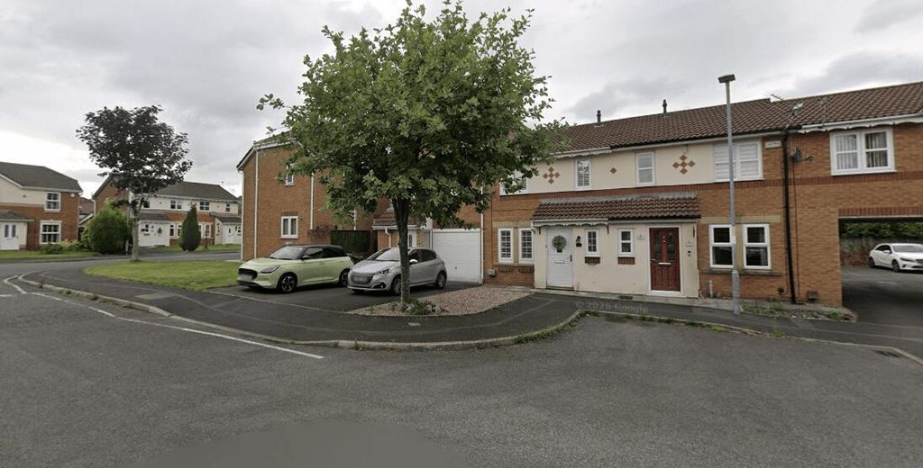Property photo 1 of 33