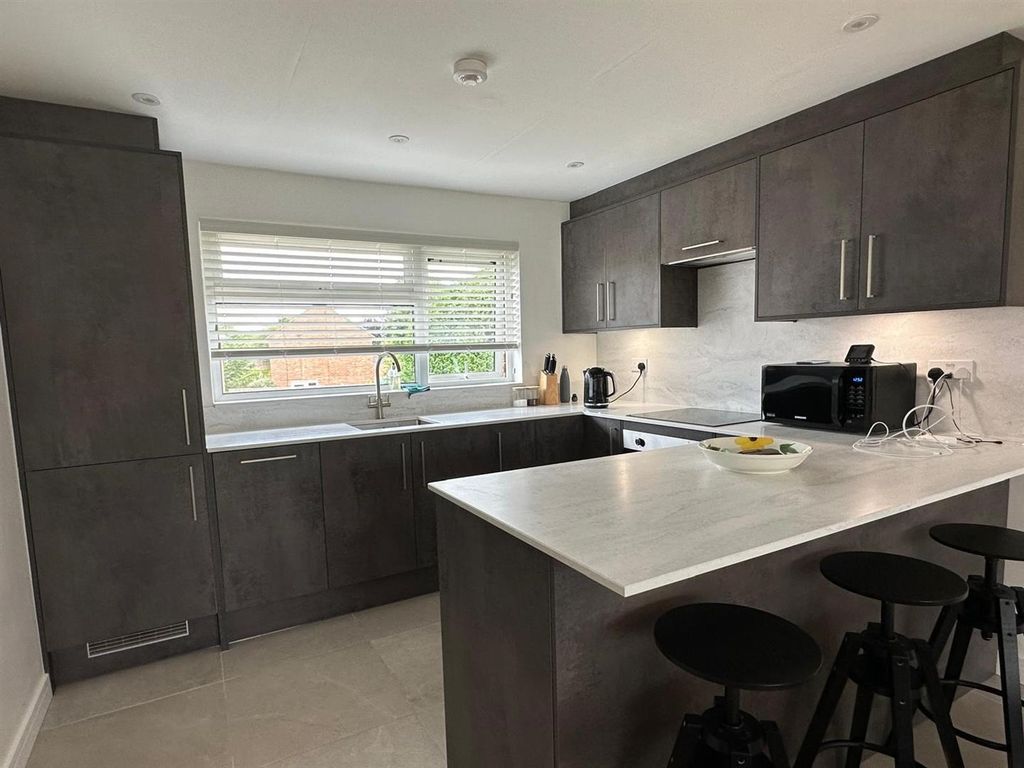 Property photo 2 of 9 9.Jpg