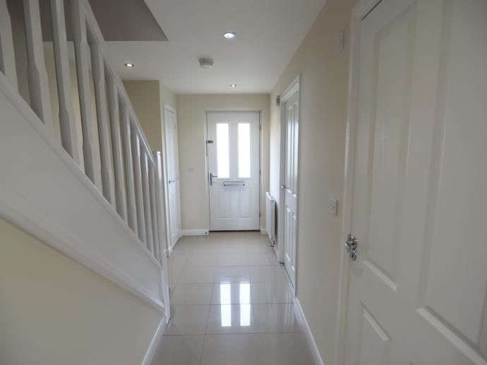 Property photo 3 of 24 Hall