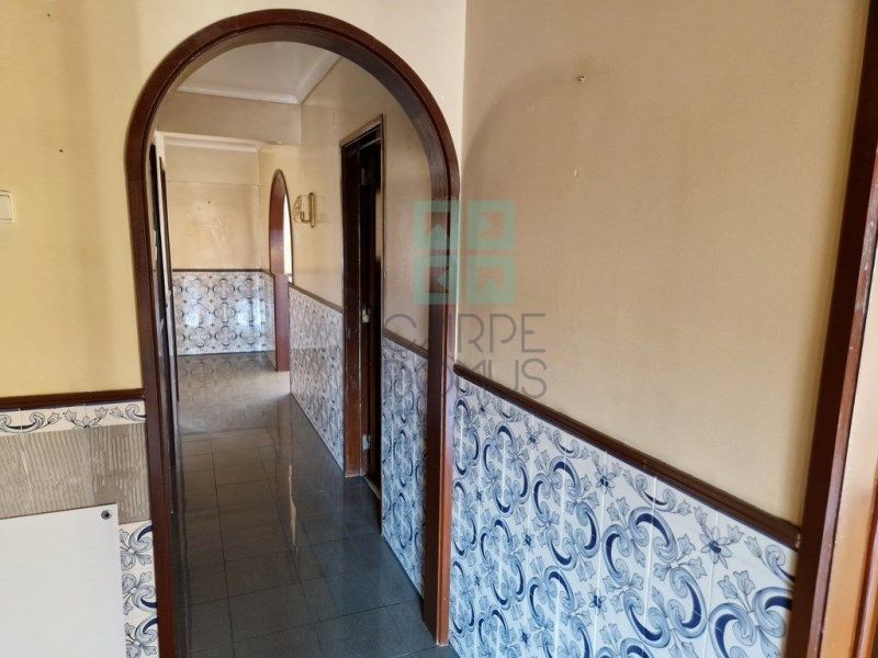 Property photo 2 of 36