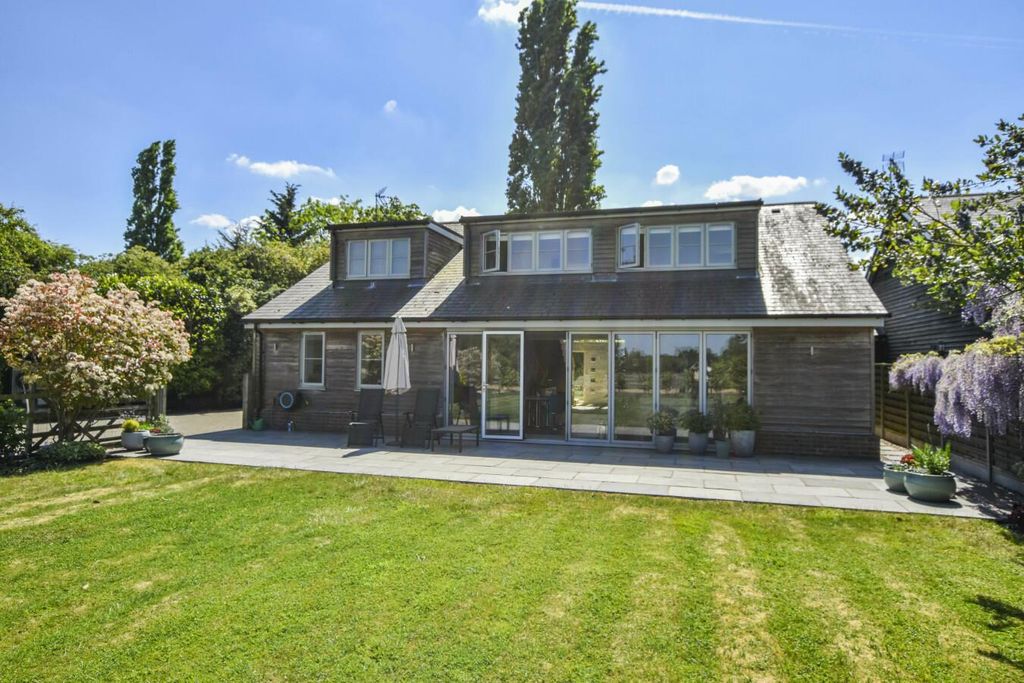 Property photo 1 of 31 3918974_Preview.Jpg