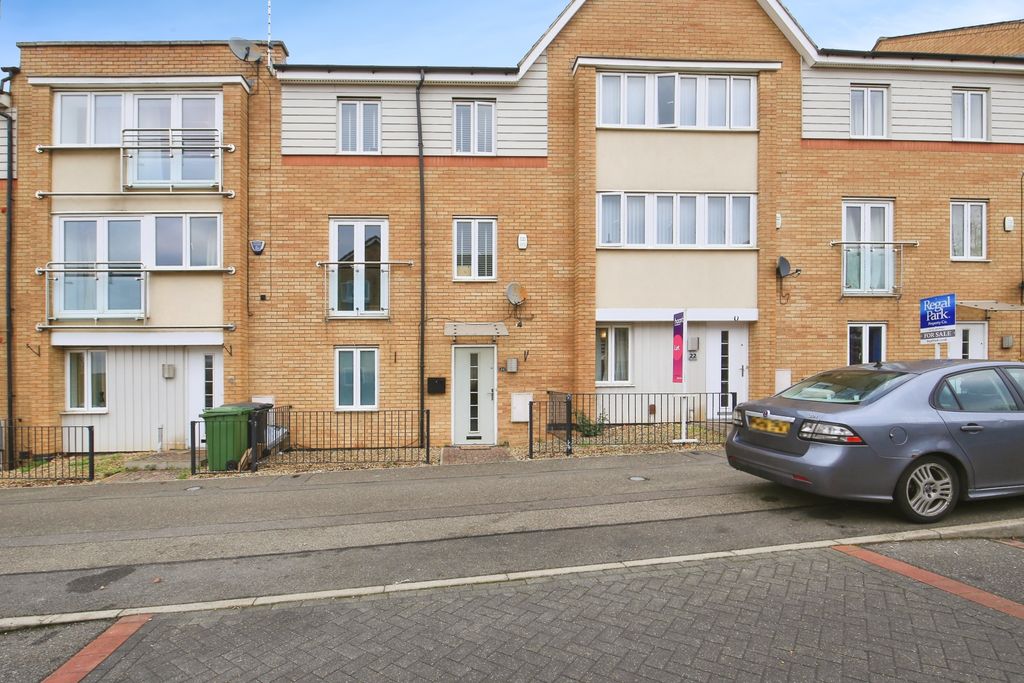 Property photo 2 of 20