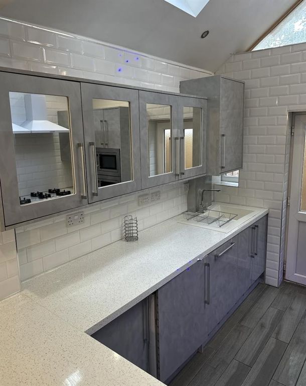 Property photo 3 of 27