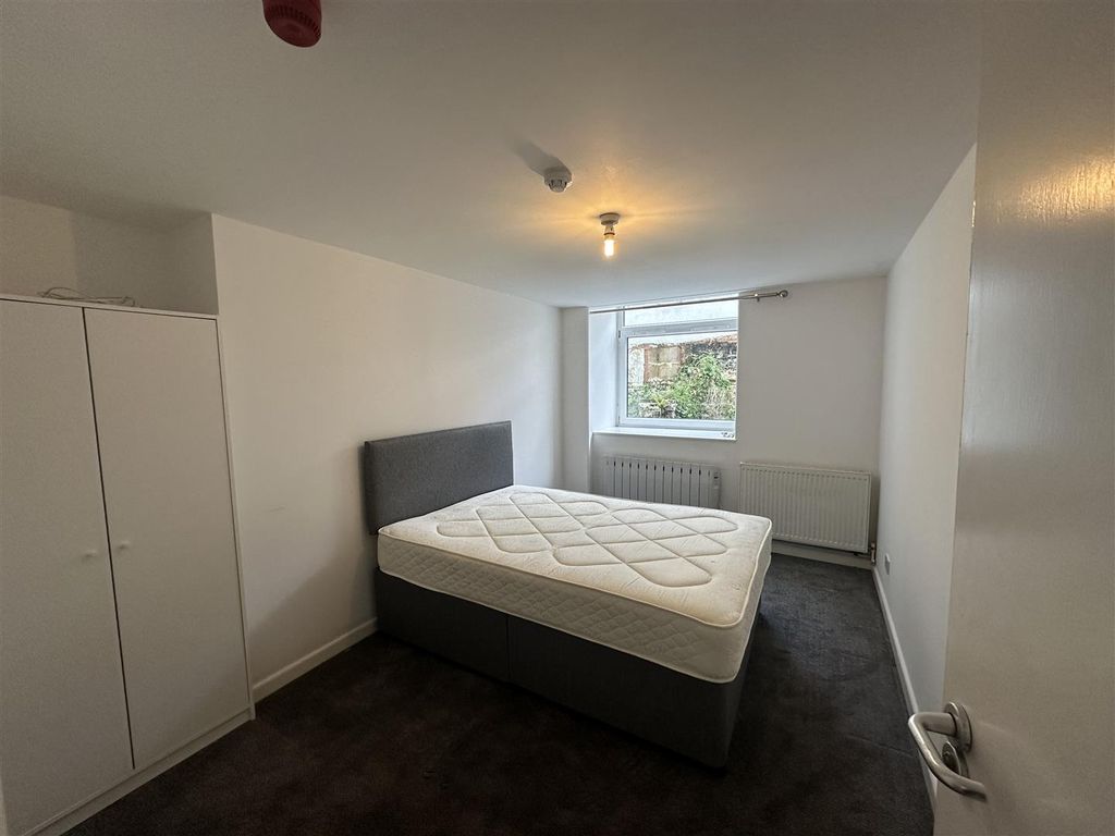 Property photo 3 of 4 Room 1 Radnor.Jpg