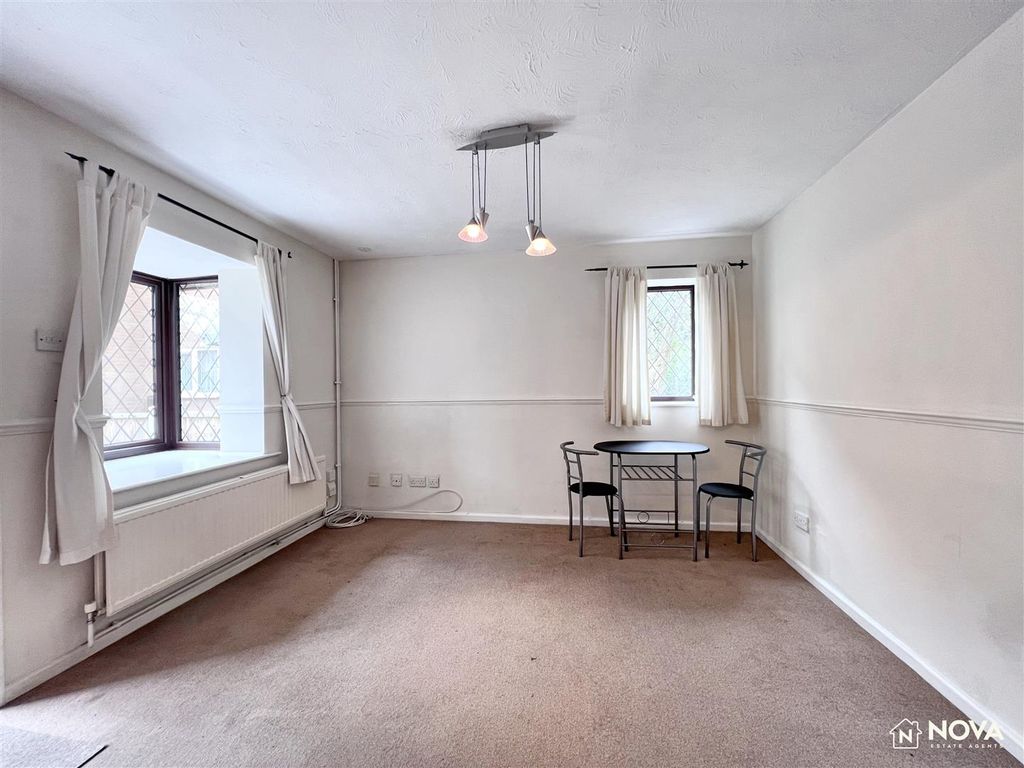 Property photo 2 of 13 Img_1728.Jpg