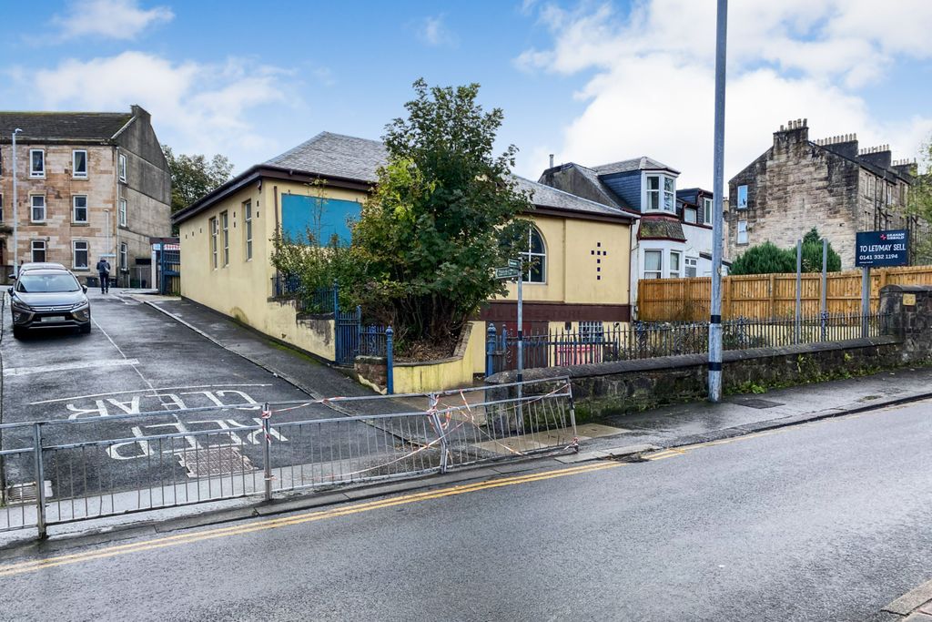 Property photo 1 of 4 1 Inverkip Road, Greenock, Pa16 9Aa