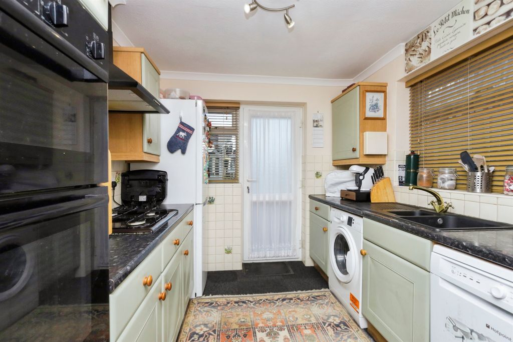 Property photo 2 of 14