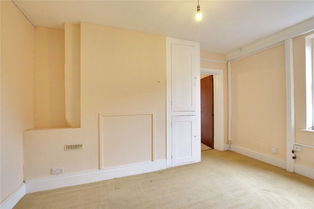 Property photo 2 of 7 Reception/ Bedroom