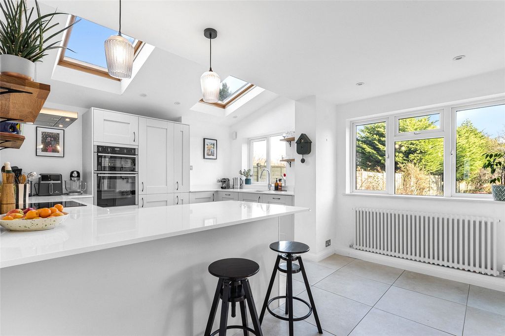 Property photo 3 of 19 Picture No. 21