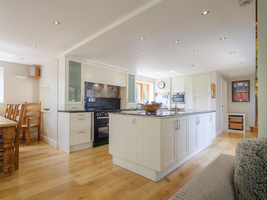 Property photo 3 of 50 Malmesbury Lodge-39.Jpg