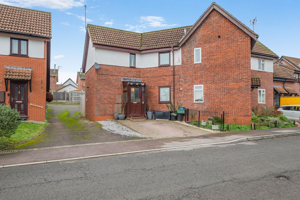 Property photo 1 of 21