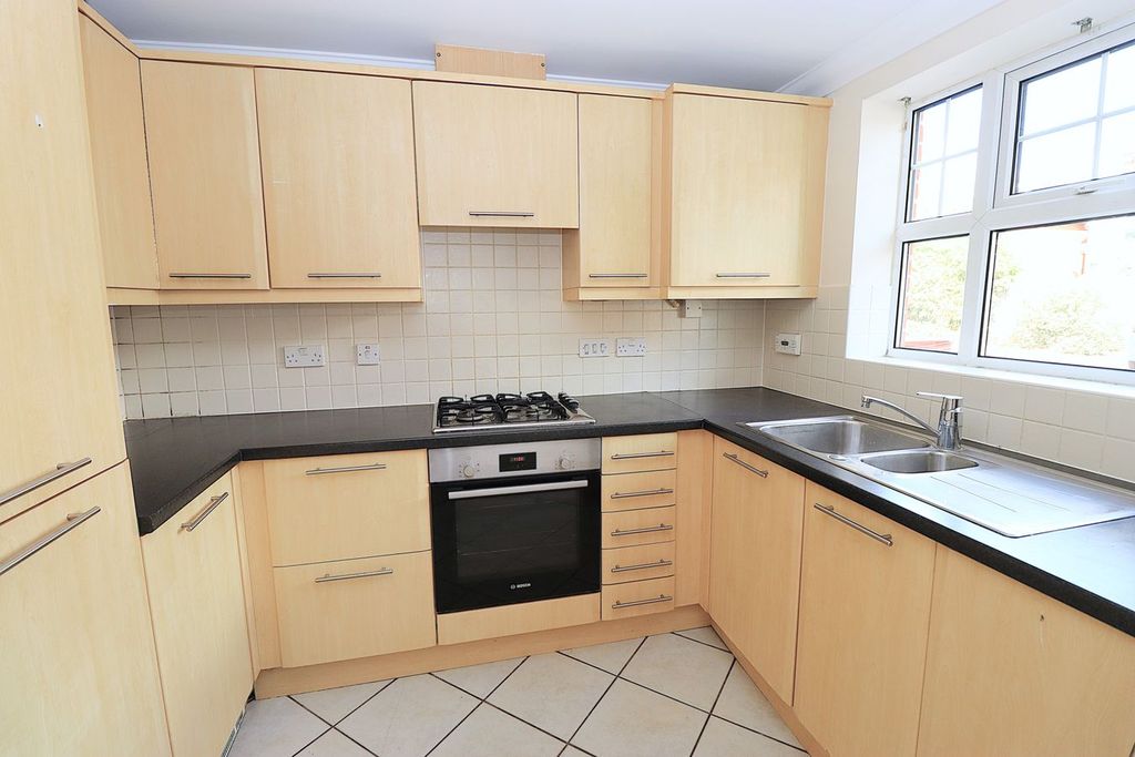 Property photo 3 of 14