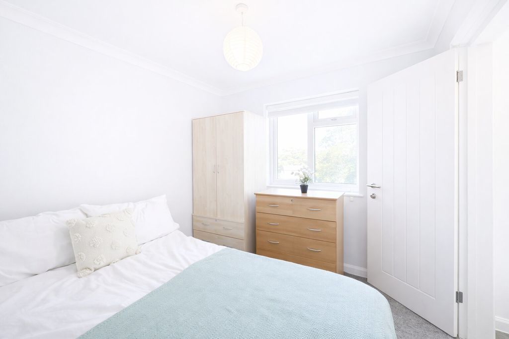 Property photo 1 of 10 Photo 22