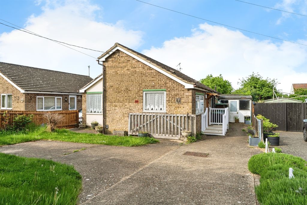 Property photo 1 of 11