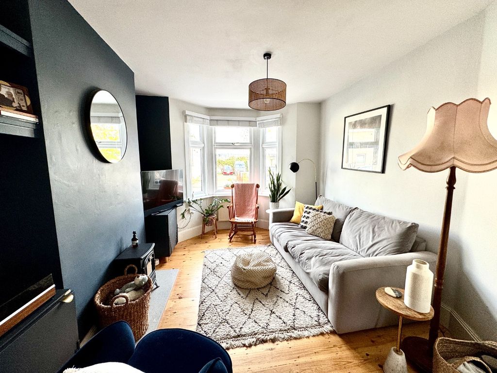 Property photo 3 of 17 5905756