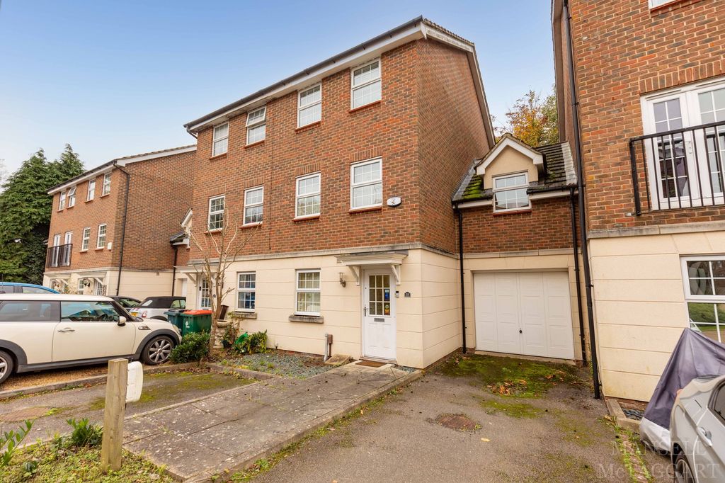 Property photo 1 of 22
