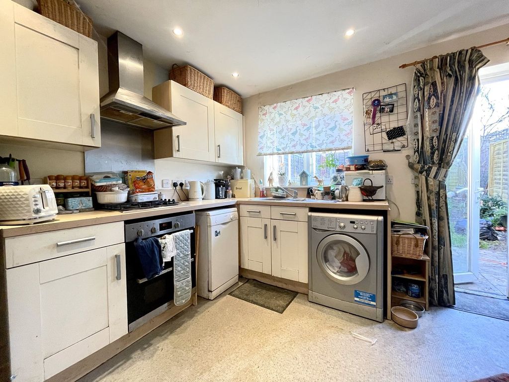 Property photo 2 of 13