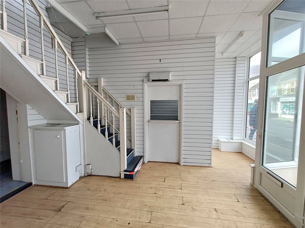 Property photo 3 of 10 Picture No. 06