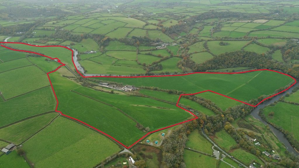 Property photo 2 of 58