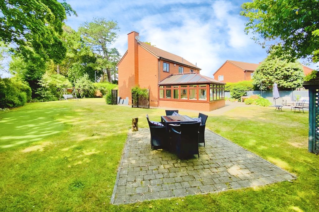 Property photo 3 of 28
