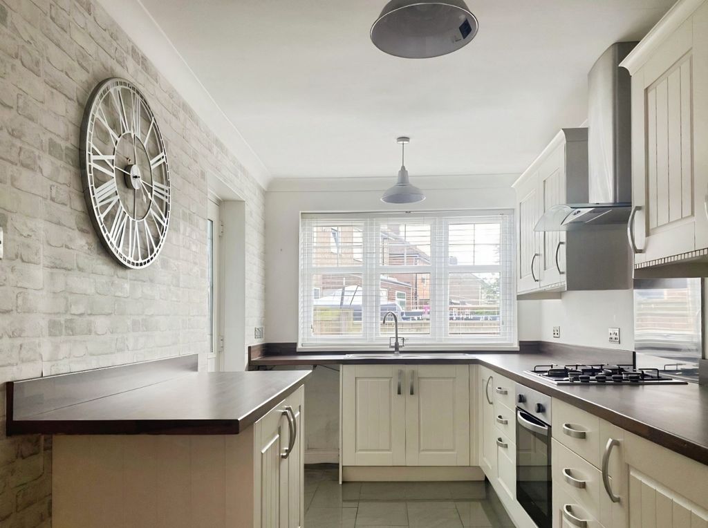 Property photo 1 of 24 5243280