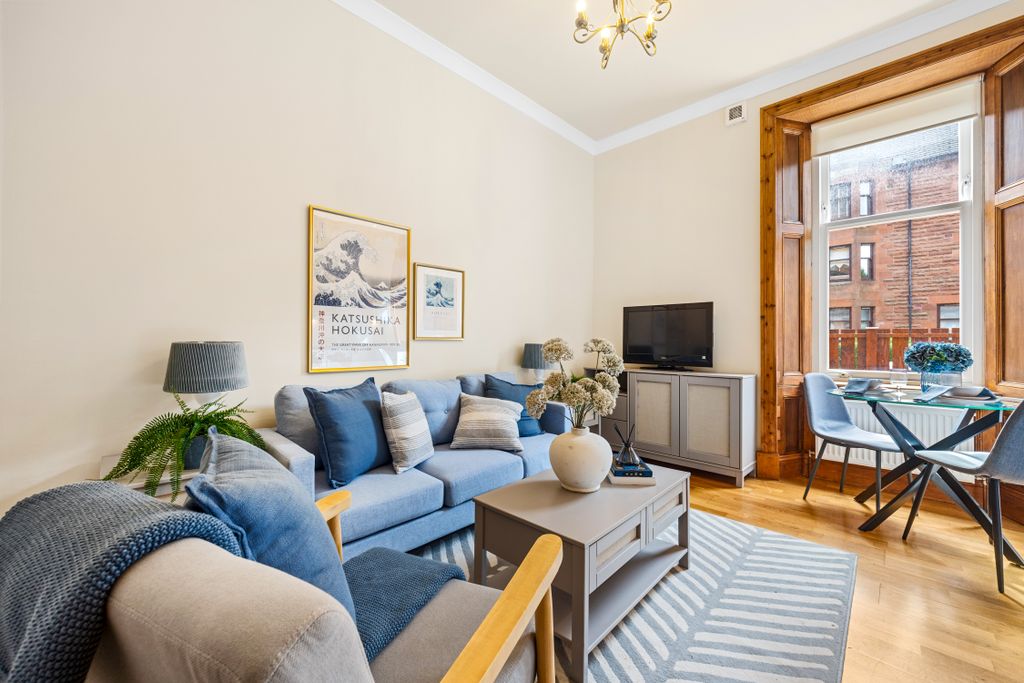 Property photo 3 of 17 38Garrystreet4