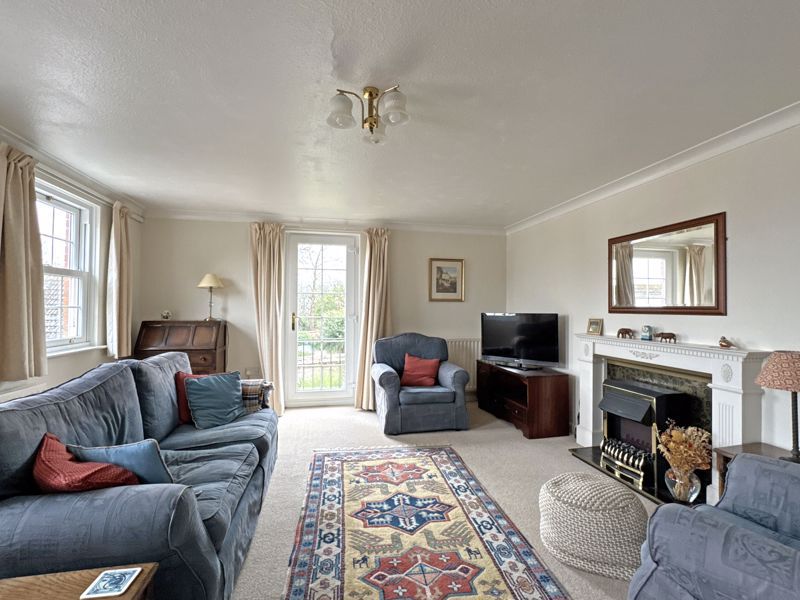 Property photo 1 of 16 Photo 11