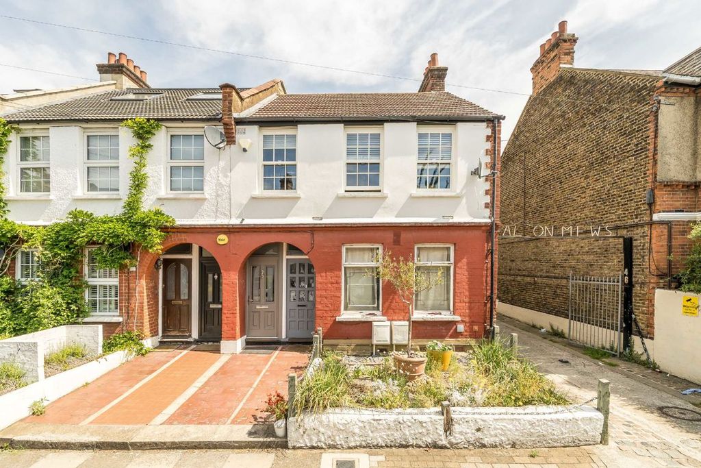 Property photo 1 of 7