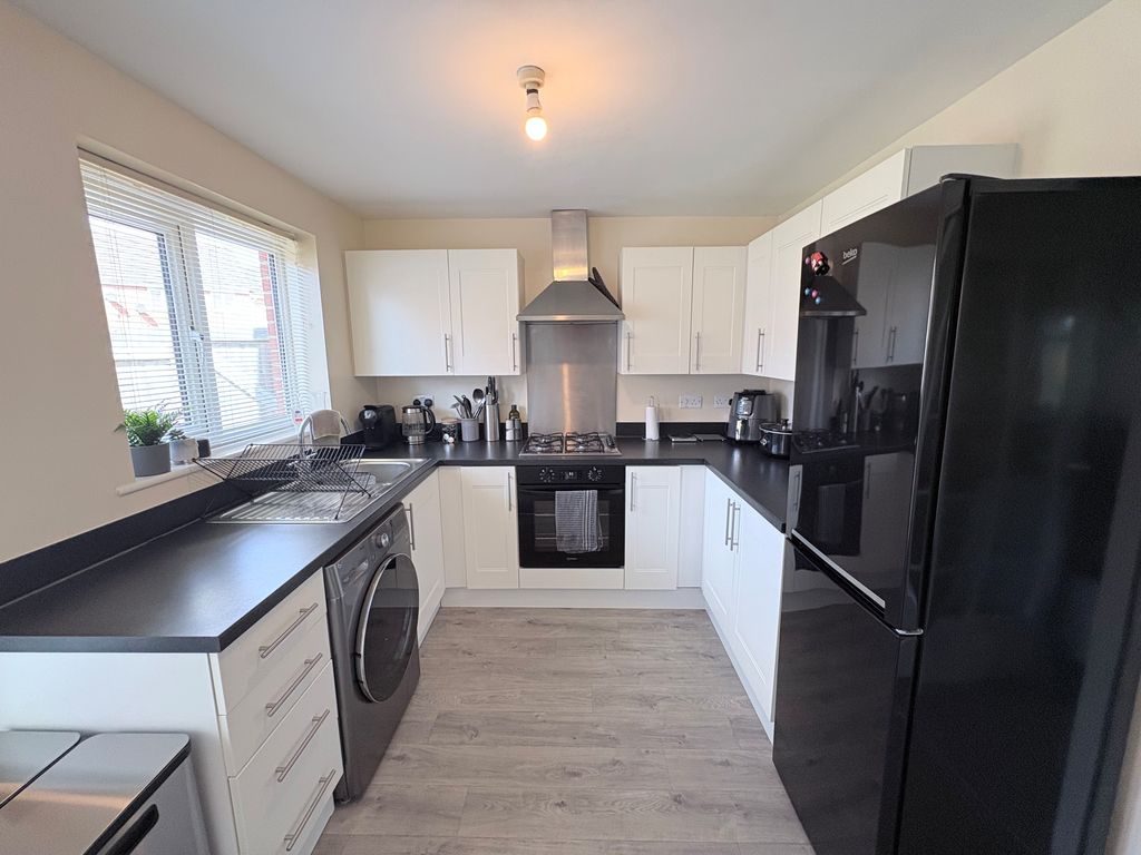 Property photo 3 of 13 2