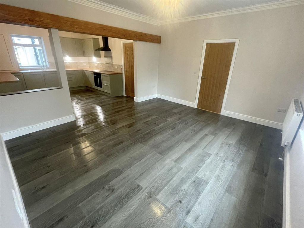 Property photo 2 of 24 Living Room