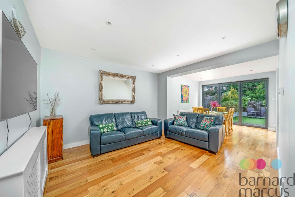 Property photo 2 of 26
