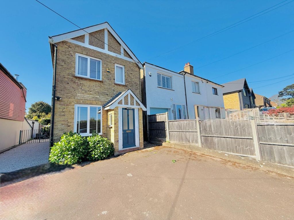 Property photo 3 of 30 4830019