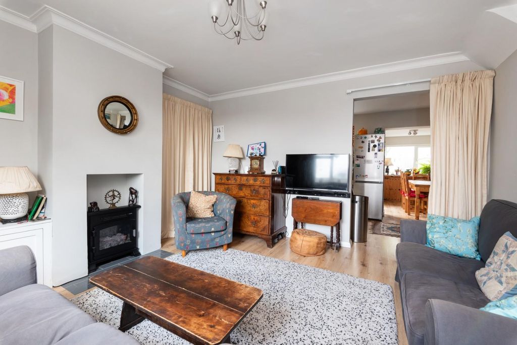 Property photo 3 of 15 66 Old Fosse Road, Bath Ba2 2Sr-3.Jpg