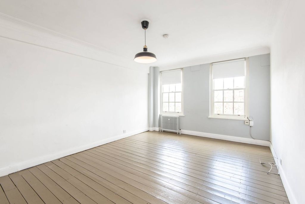 Property photo 2 of 5