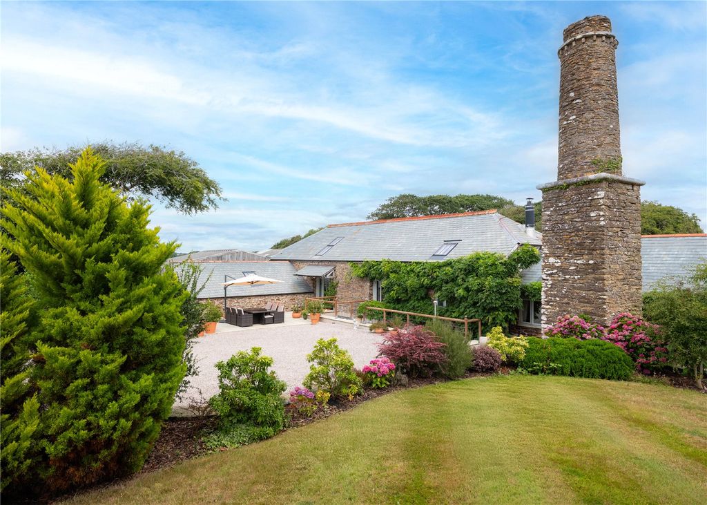 Property photo 2 of 30 House &amp; Garden