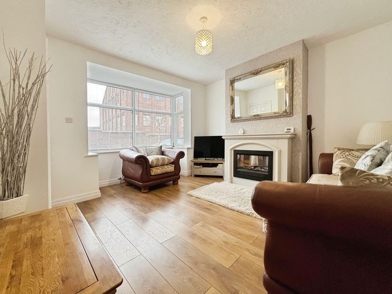 Property photo 2 of 12 Lounge