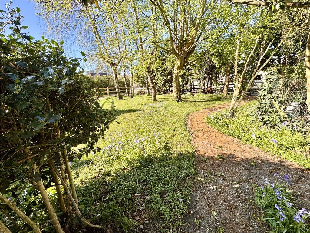 Property photo 2 of 22 Picture No. 34