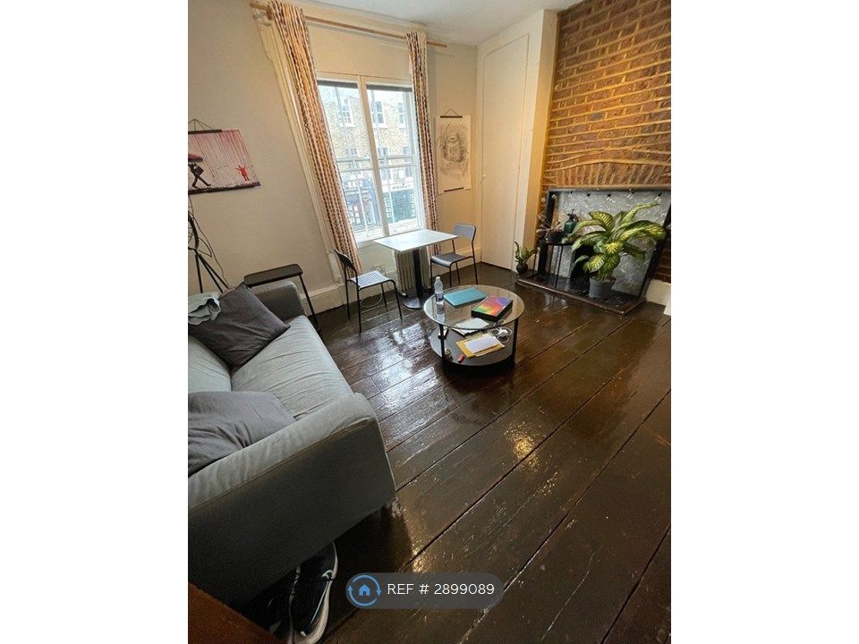 Property photo 1 of 28 Lounge
