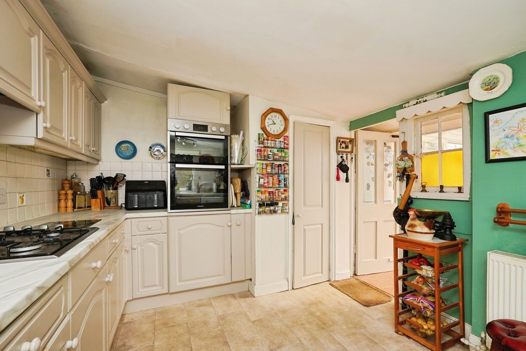 Property photo 2 of 26 Pbox-Img.Jpg