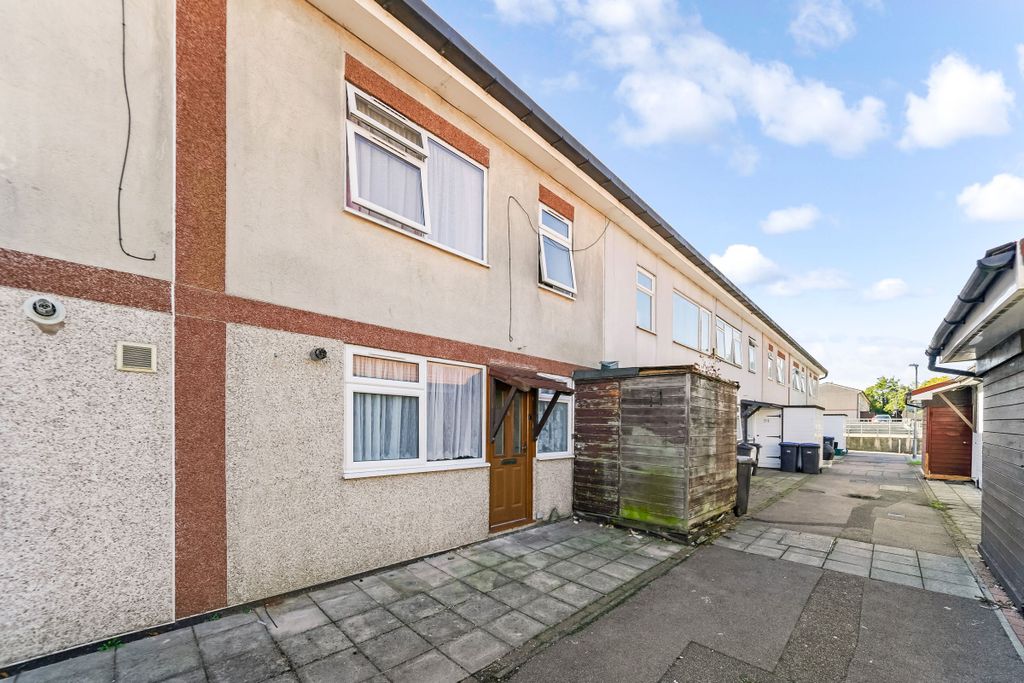 Property photo 1 of 24