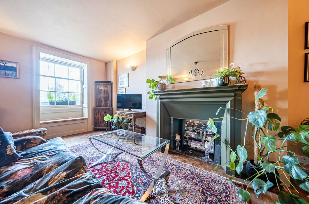 Property photo 2 of 14 1459955-23-6A05Ff...