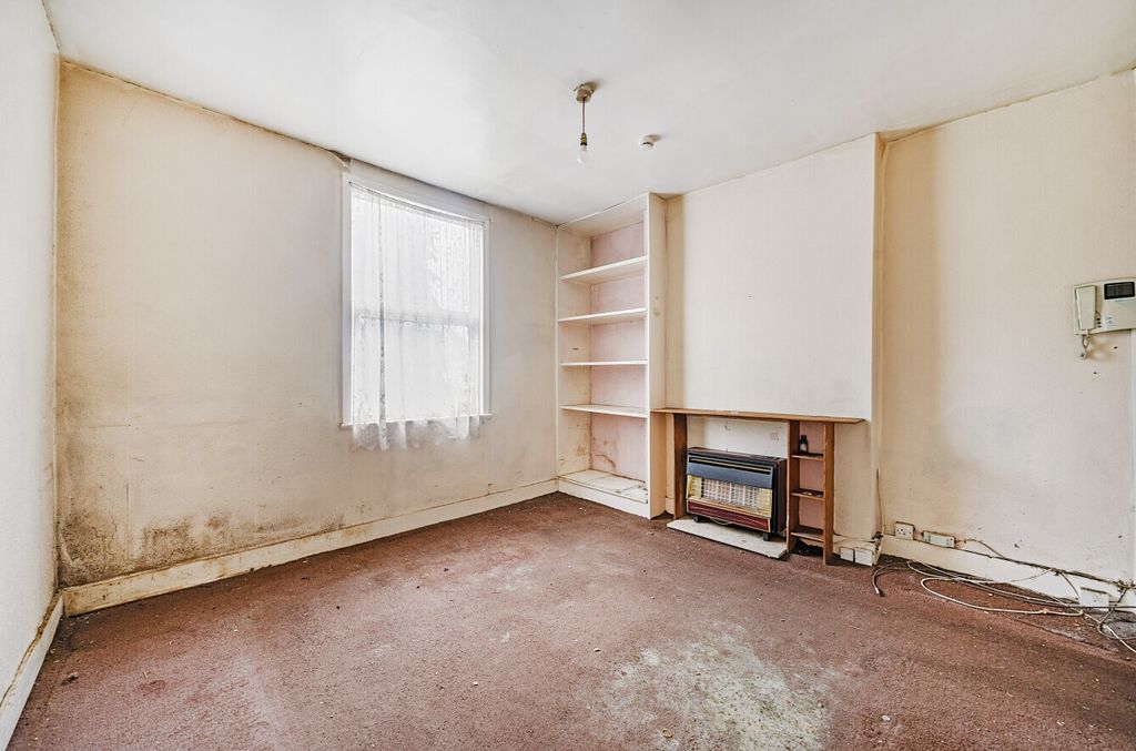 Property photo 2 of 12 Reception Room