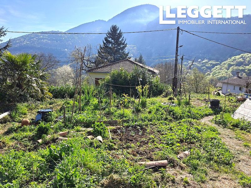 Property photo 2 of 10