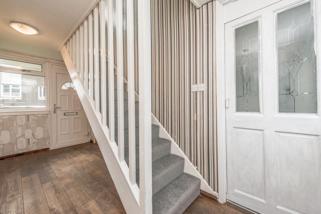 Property photo 3 of 20 Hallway