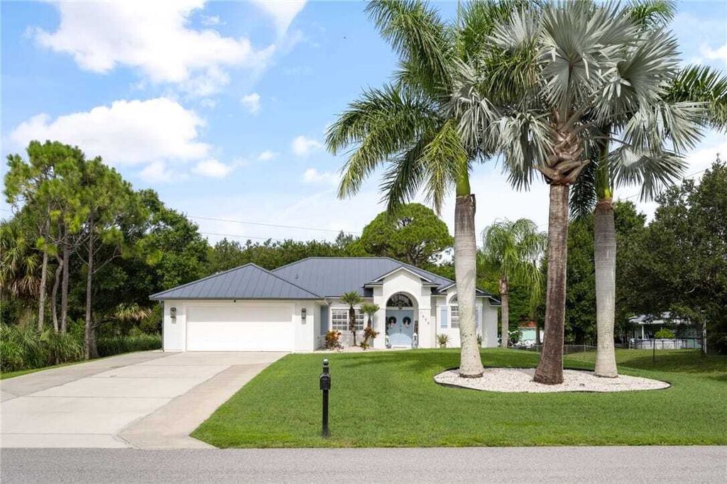 Property photo 1 of 31
