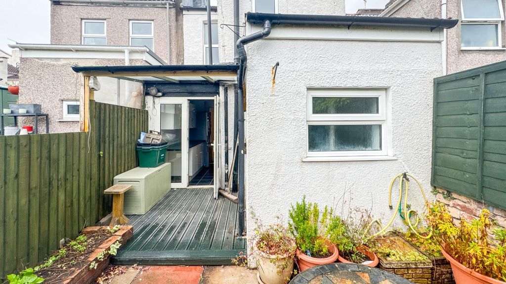 Property photo 3 of 13 Untitled-5142.Jpg